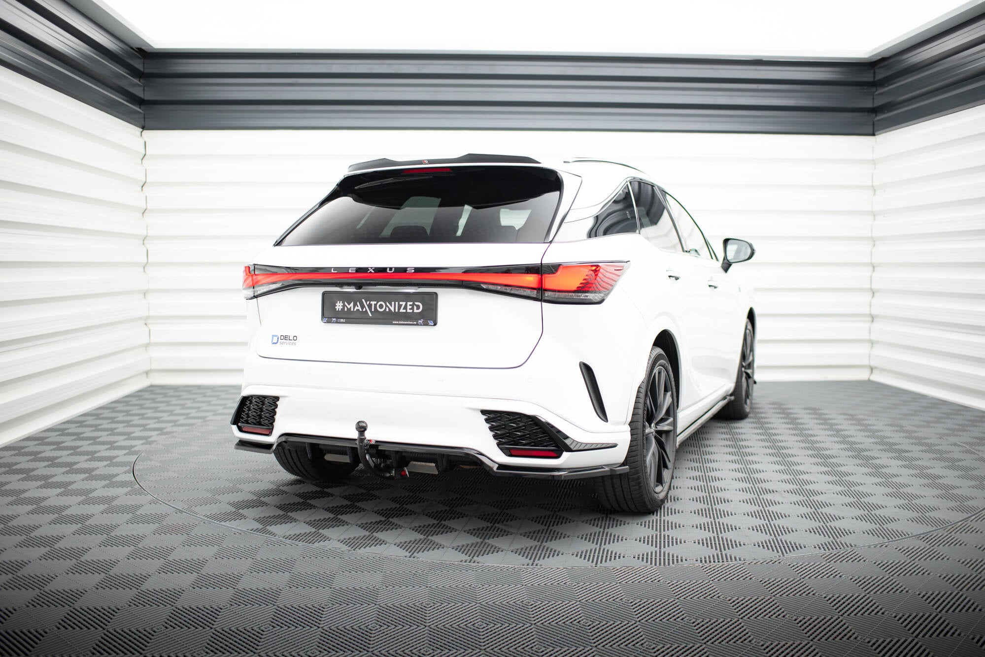 Rear Splitter (with vertical bars) Lexus RX F-Sport Mk5