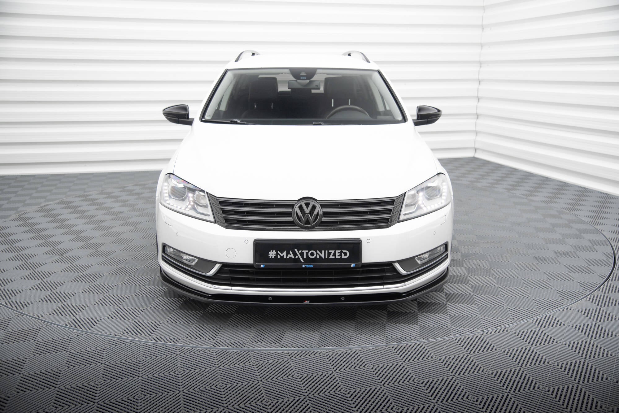 Front Splitter V.2 Volkswagen Passat B7