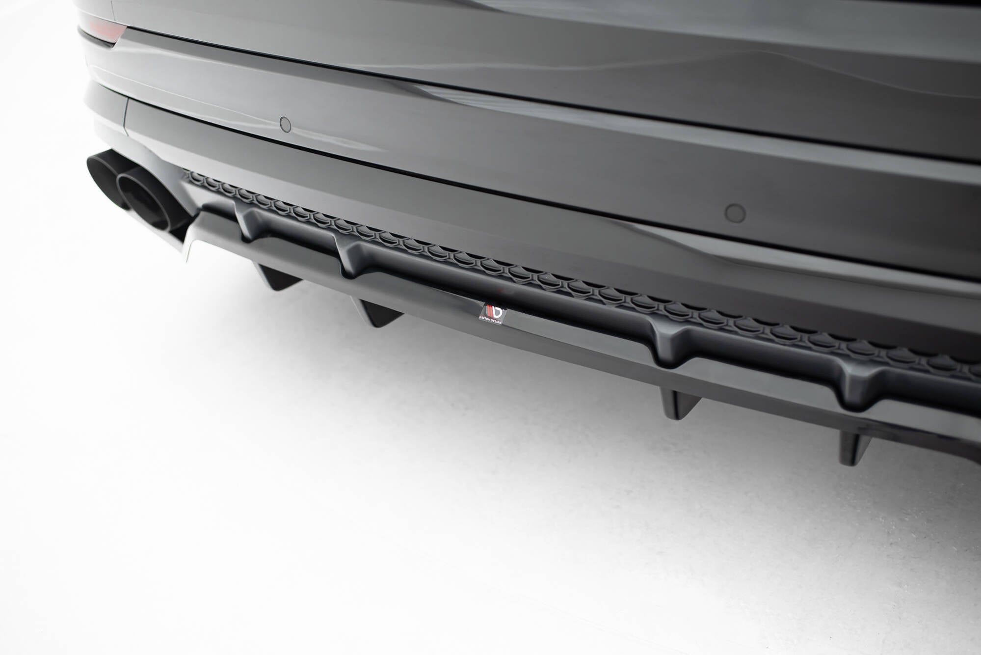 Rear Splitter (with vertical bars) V.2 Audi SQ8 / Q8 S-Line Mk1 Facelift