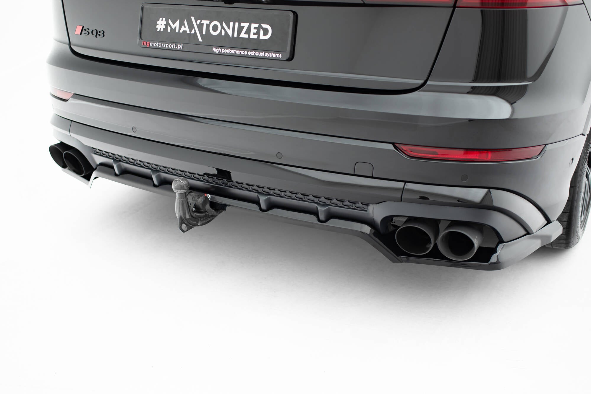 Rear Splitter (with vertical bars) V.2 Audi SQ8 / Q8 S-Line Mk1 Facelift