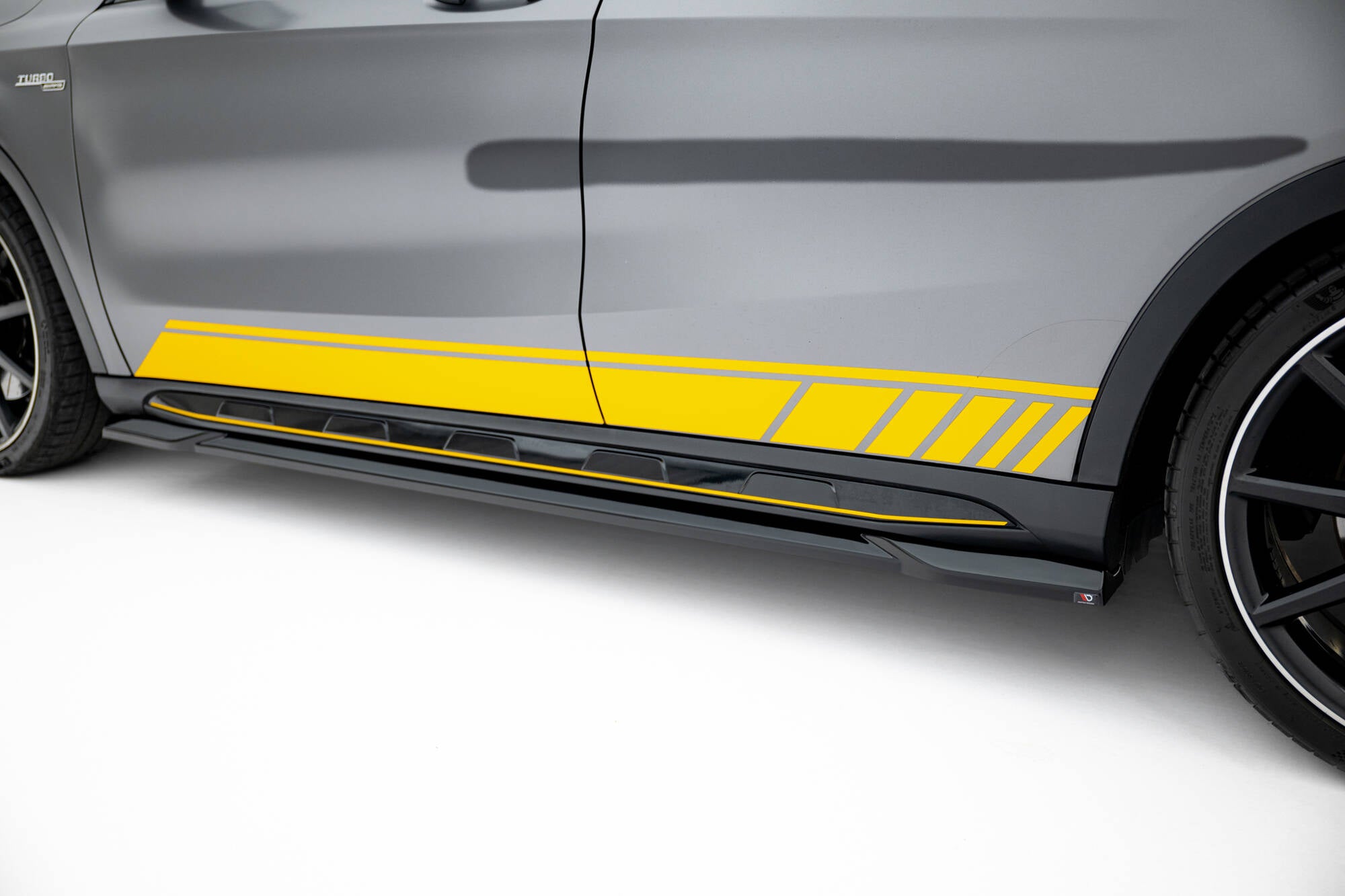 Side Skirts Diffusers V.2 Mercedes-Benz GLA 45 AMG X156