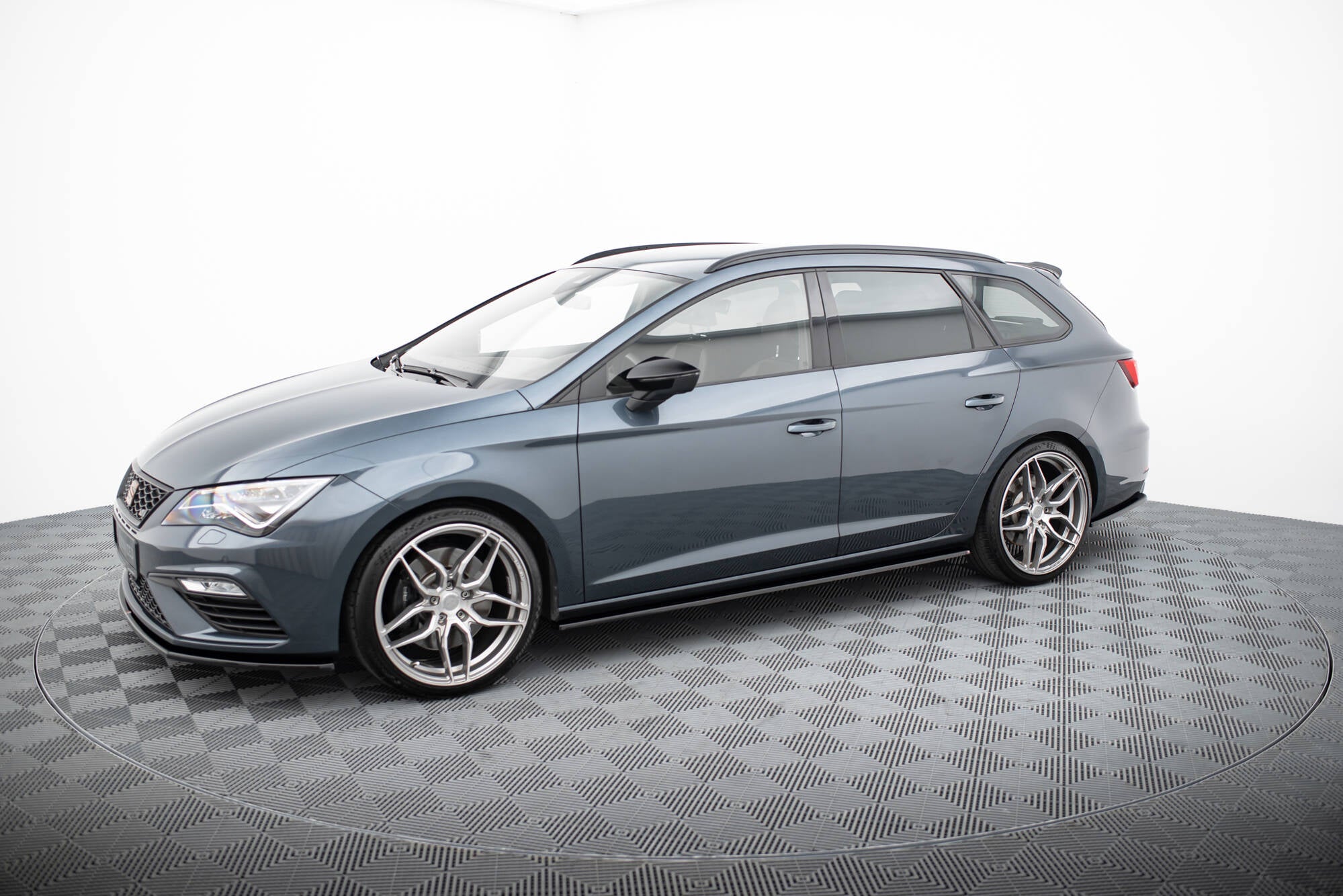 SIDE SKIRTS DIFFUSERS v.1 Seat Leon Mk3 Cupra/ FR Facelift