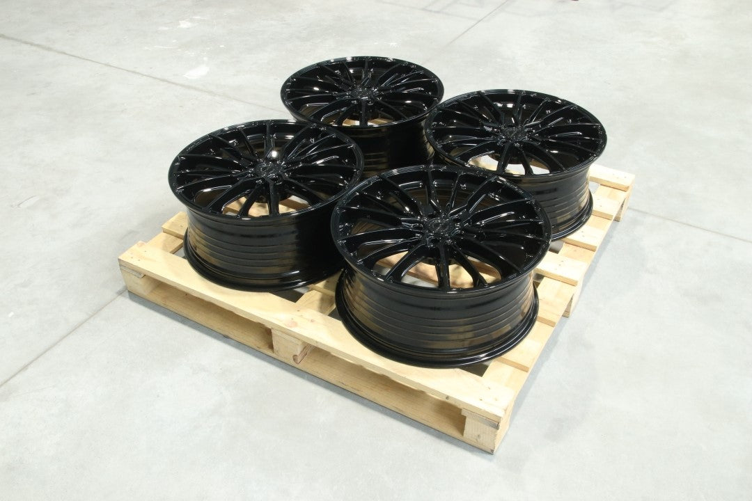 Set of CVR7 20x8,5 ET45 5x112 Gloss Black