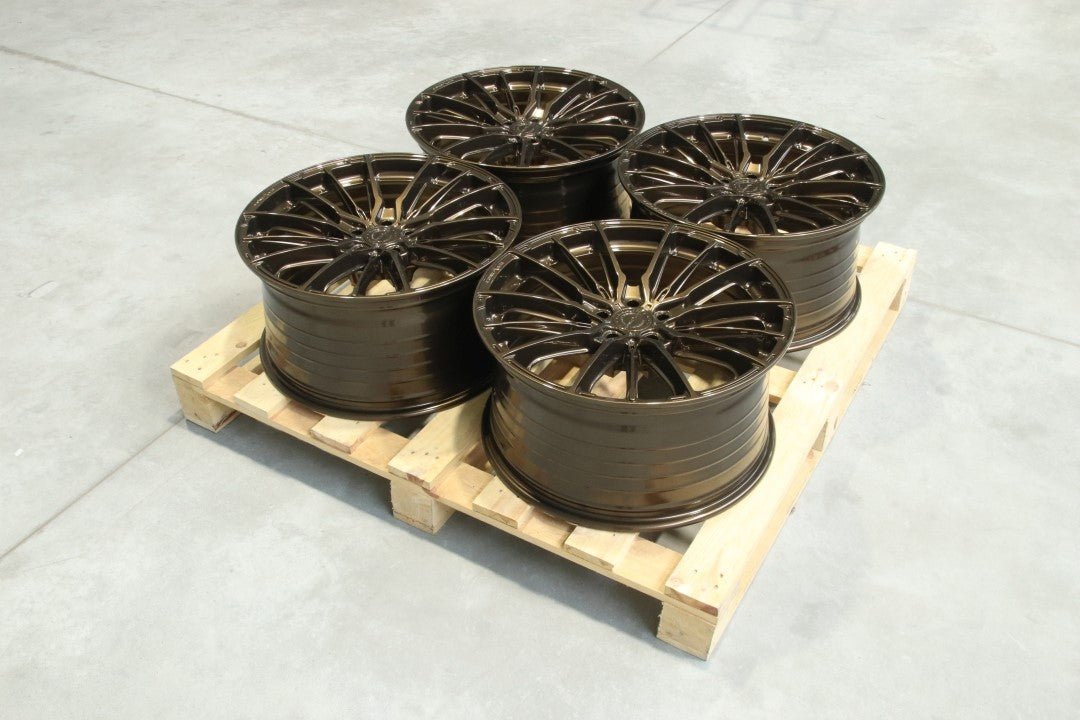 Set of CVR7 20x10 ET30 5x112 Gloss Bronze