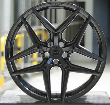 Concaver CVR2 22x9,5 Gloss Black