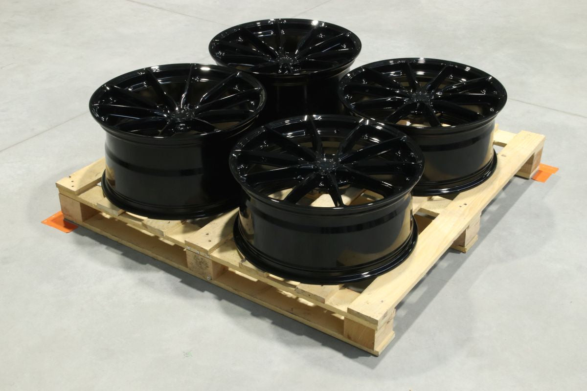 Set of JR37 20x8,5 ET35 + 20x10 ET45 5x112 Gloss Black