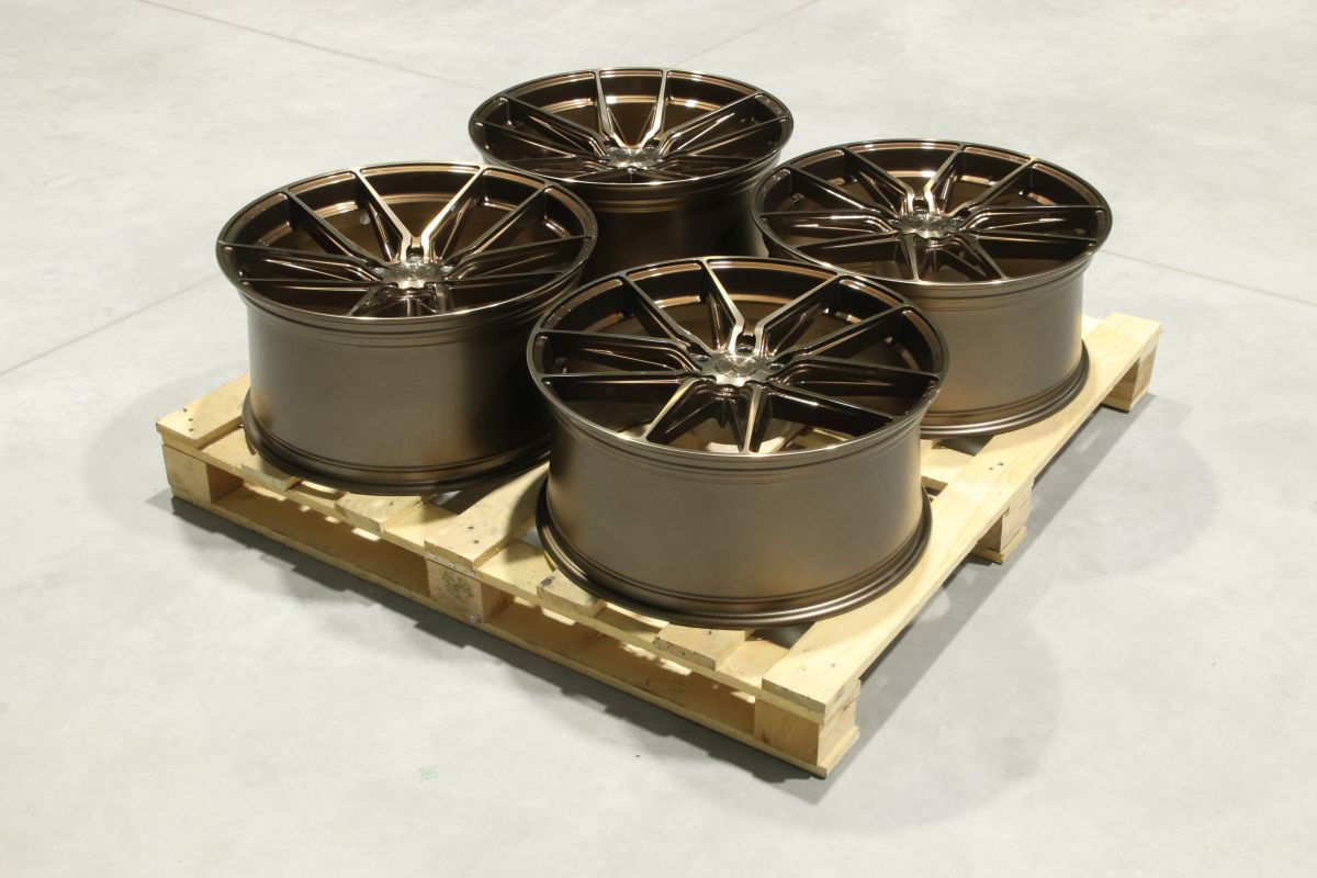 Set of JR44 21x9,5 ET25 + 21x10,5 ET28 5x112 Platinum Bronze