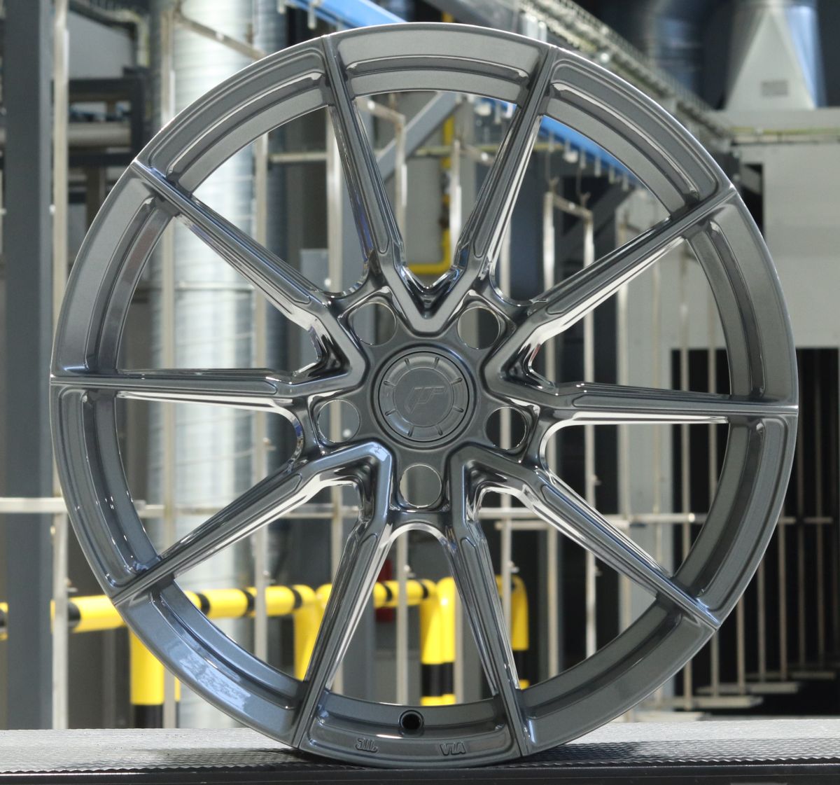 JR Wheels SL02 18x8 Gloss Light Gunmetal