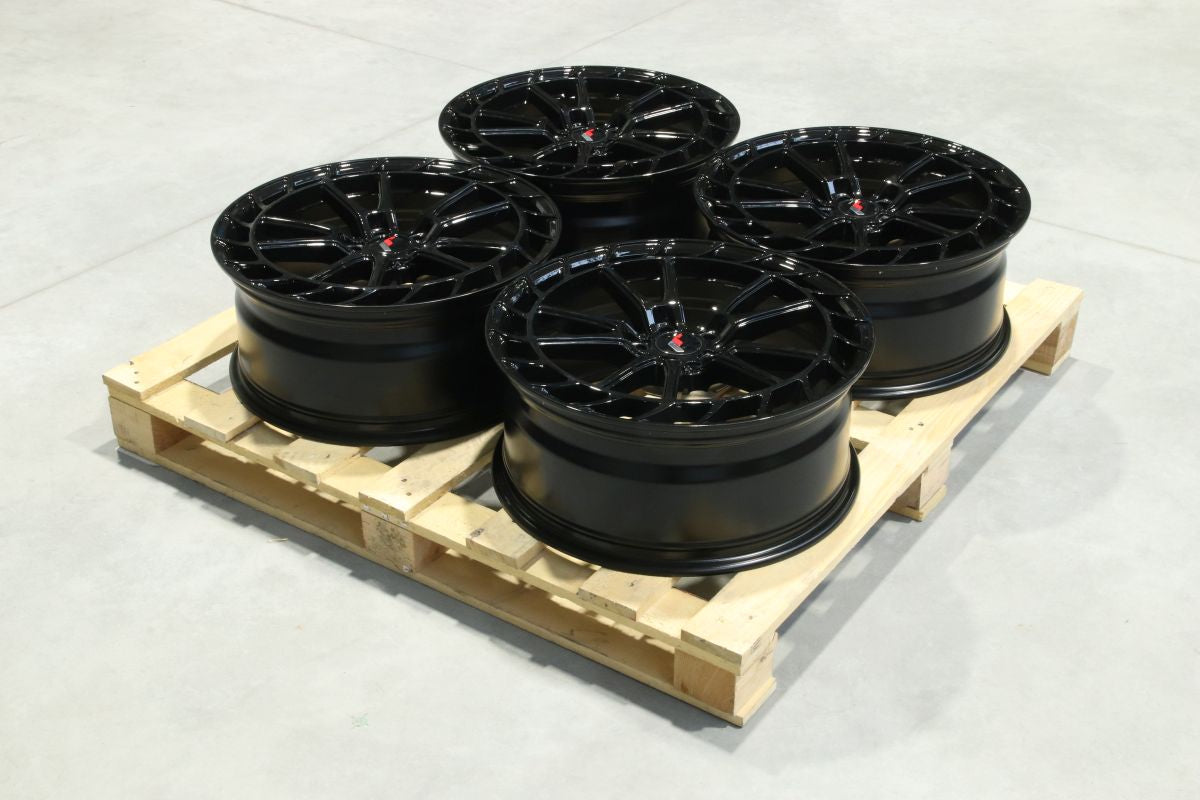 Set of JR45 20x8,5 ET45 5x112 Gloss Black