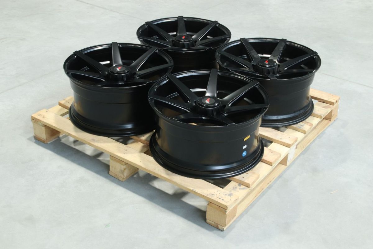 Set of JRX3 20x9,5 ET20 6x139,7 Matt Black