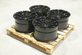 Set of CVR4 20x11 ET25 + 20x11 ET30 5x112 Gloss Black