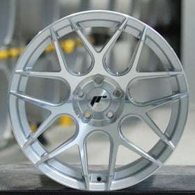 JR Wheels JR18 18x9,5 Silver Machined Face