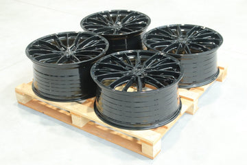 Set of CVR7 22x9,5 ET37 + 22x10,5 ET43 5x112 Platinum Black