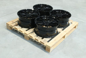 Set of JR37 18x8 ET35 5x112 Gloss Black