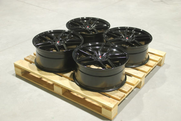 Set of JR25 19x8,5 ET35 5x114,3 Gloss Black