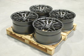 Set of CVR1 22x10,5 ET18 5x112 Carbon Graphite