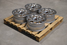 Set of JR11 18x7,5 ET35 + 18x7,5 ET40 5x108 Silver Machined Face