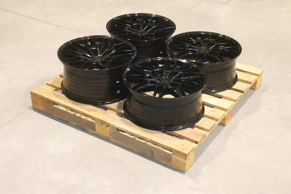 Set of CVR6 19x8 ET26 + 19x9 ET40 5x112 Platinum Black