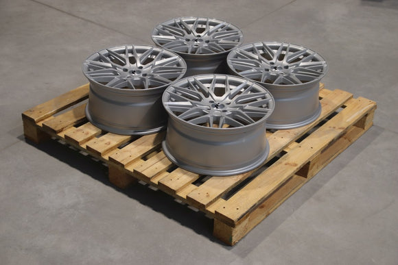 Set of JR28 17x8 ET38 4x100 Gloss Silver