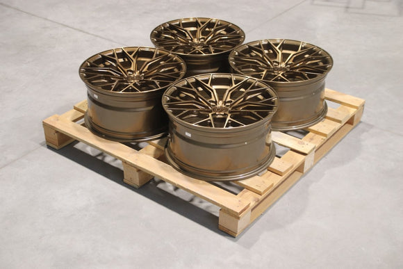 Set of CVR1 19x9,5 ET24 5x112 Brushed Bronze
