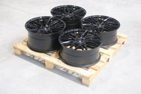 Set of JR28 20x8,5 ET20 + 20x10 ET40 5x120 Gloss Black