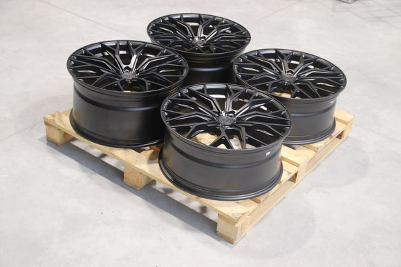 Set of CVR1 22x9,5 ET46 + 22x11 ET50 5x112 Carbon Graphite
