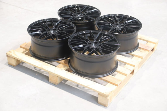 Set of JR28 18x8,5 ET40 5x114,3 Gloss Black