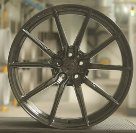 Concaver CVR4 21x10,5 Gloss Black