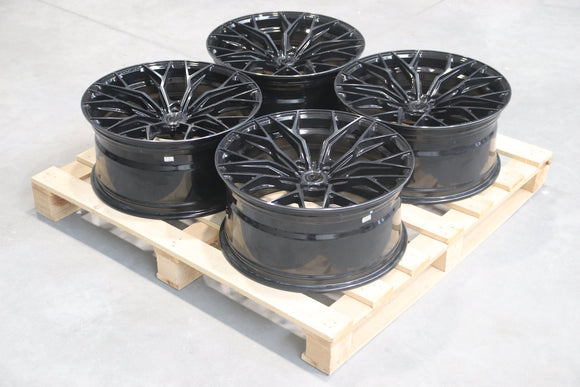 Set of CVR1 20x9,5 ET33 5x114,3 Double Tinted Black