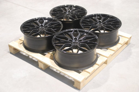 Set of JR46 20x8,5 ET40 5x112 Black Machined w/Tinted Face