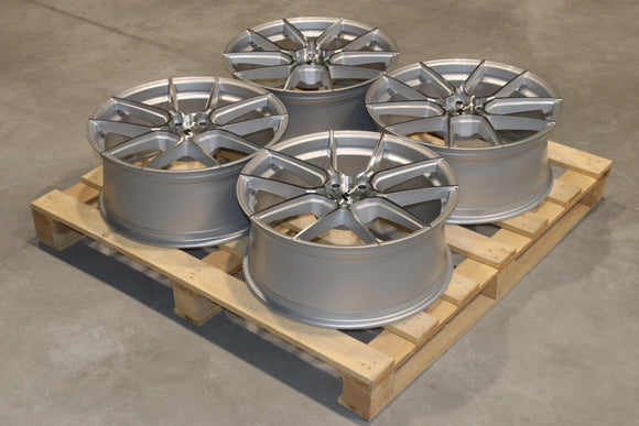 Set of JR30 20x8,5 ET35 5x114,3 Silver Machined Face