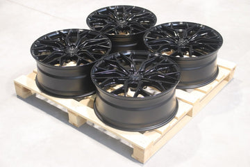 Set of CVR1 21x9 ET30 5x112 Gloss Black