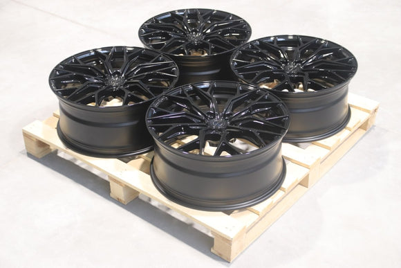 Set of CVR1 21x9 ET30 5x112 Gloss Black