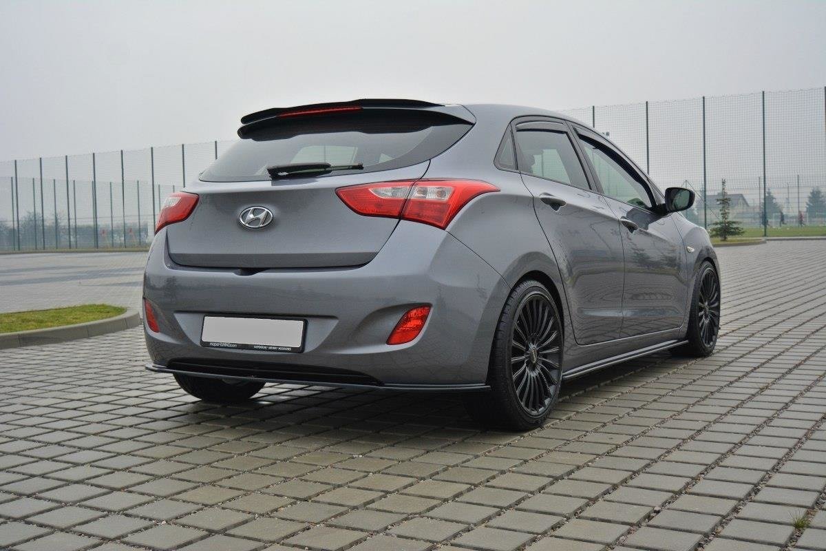 CENTRAL REAR SPLITTER Hyundai i30 mk.2