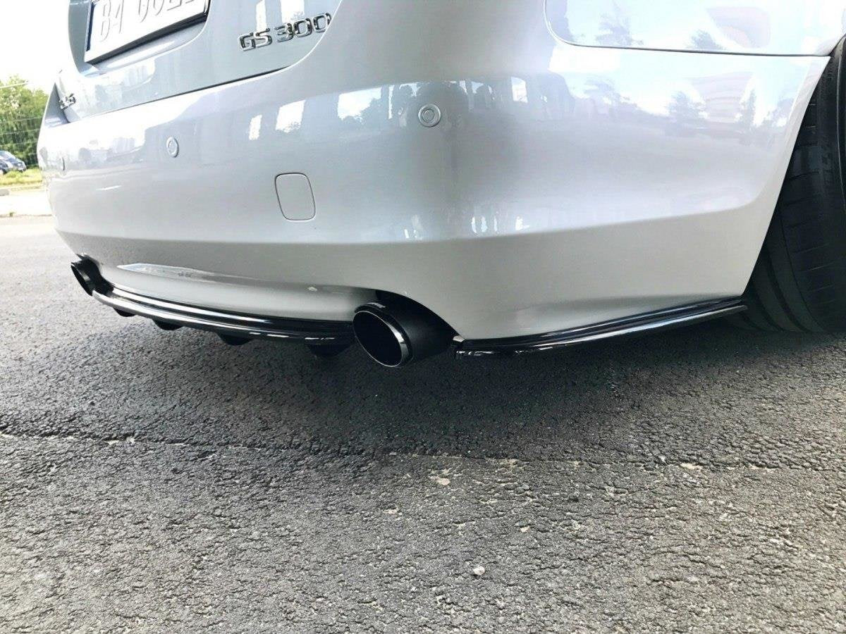 CENTRAL REAR SPLITTER Lexus GS 300 Mk3 Facelift (with vertical bars)