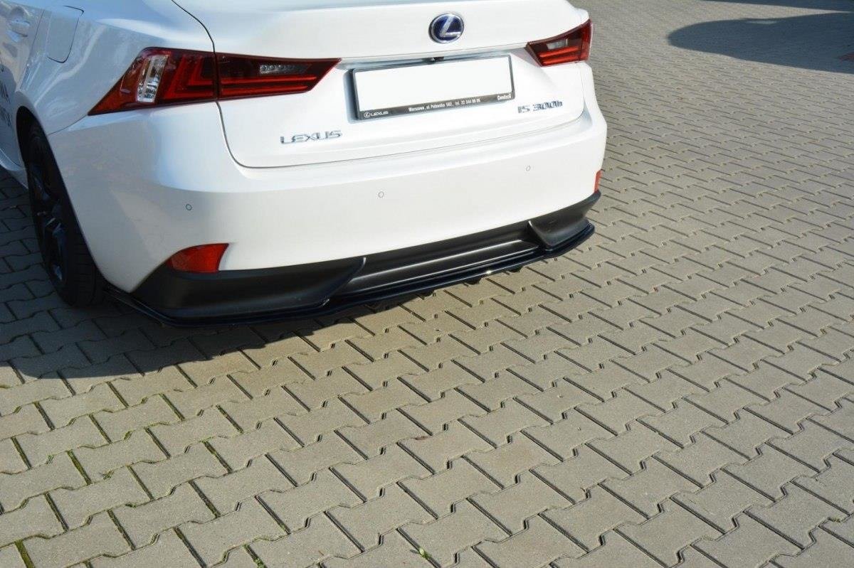 CENTRAL REAR SPLITTER Lexus IS Mk3 H (with vertical bars)