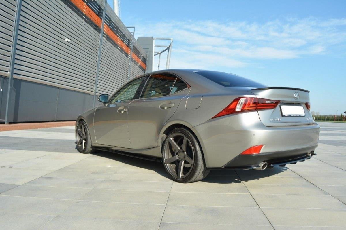 CENTRAL REAR SPLITTER Lexus IS Mk3 T (with vertical bars)