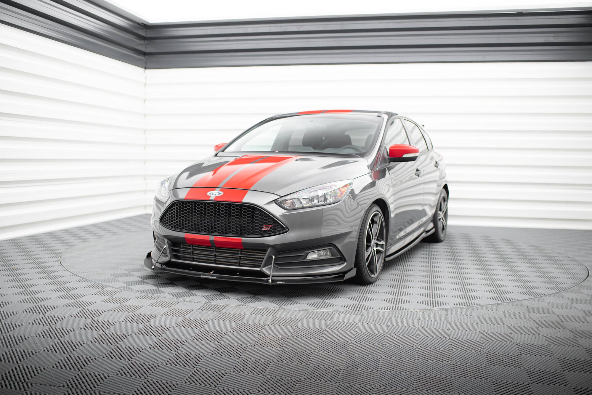 Hybrid Front Splitter V.2 Ford Focus ST Mk3 FL