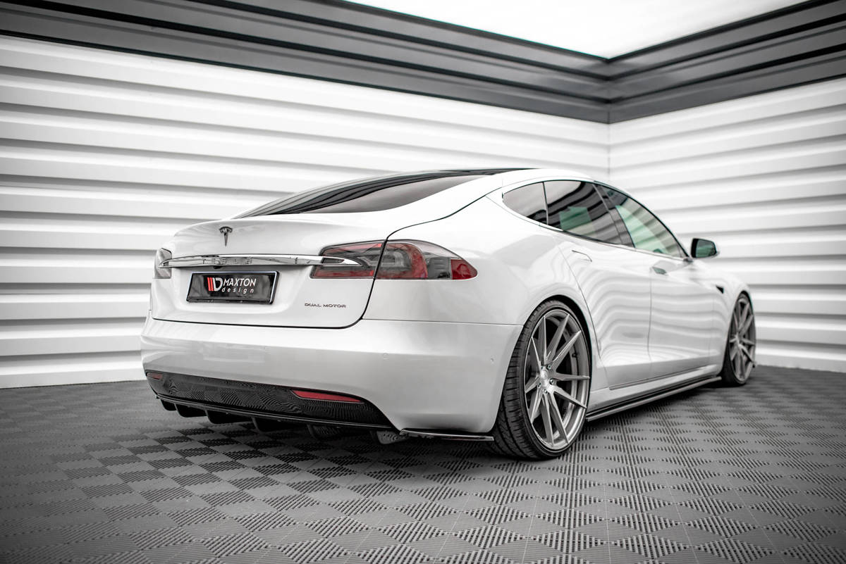 REAR VALANCE Tesla Model S Facelift