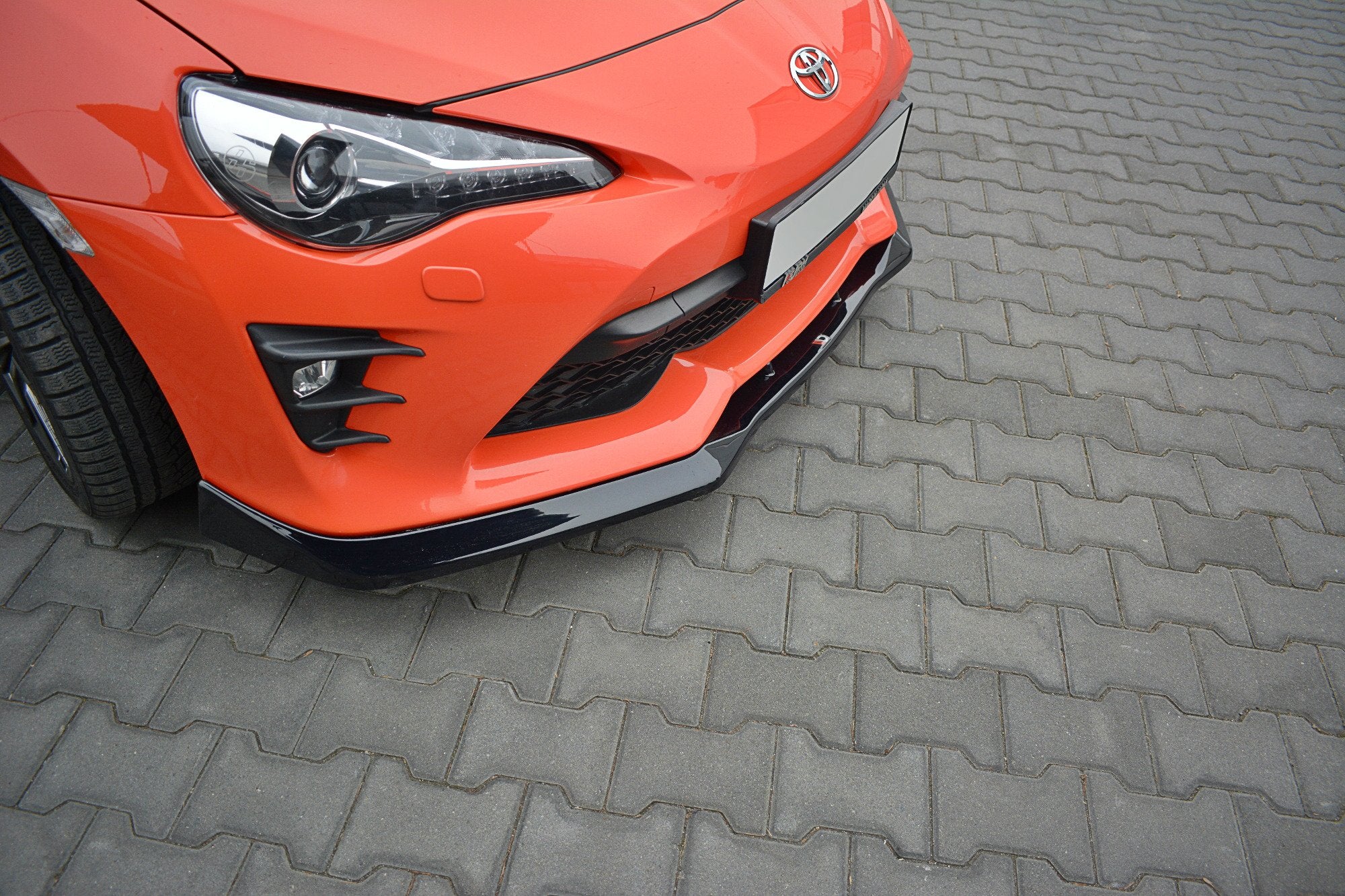 FRONT SPLITTER V.1 TOYOTA GT86 FACELIFT