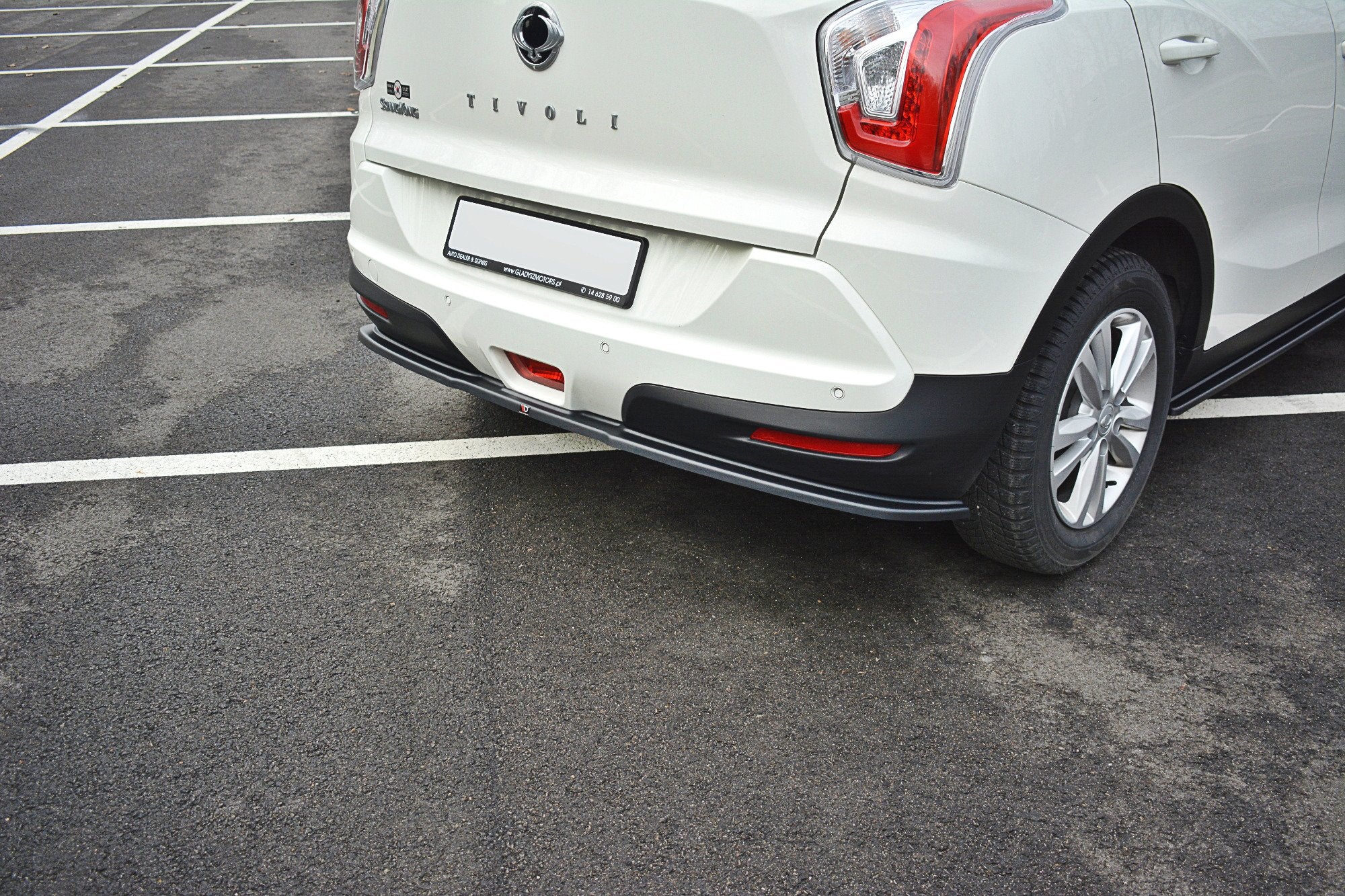 CENTRAL REAR SPLITTER SSANGYONG TIVOLI