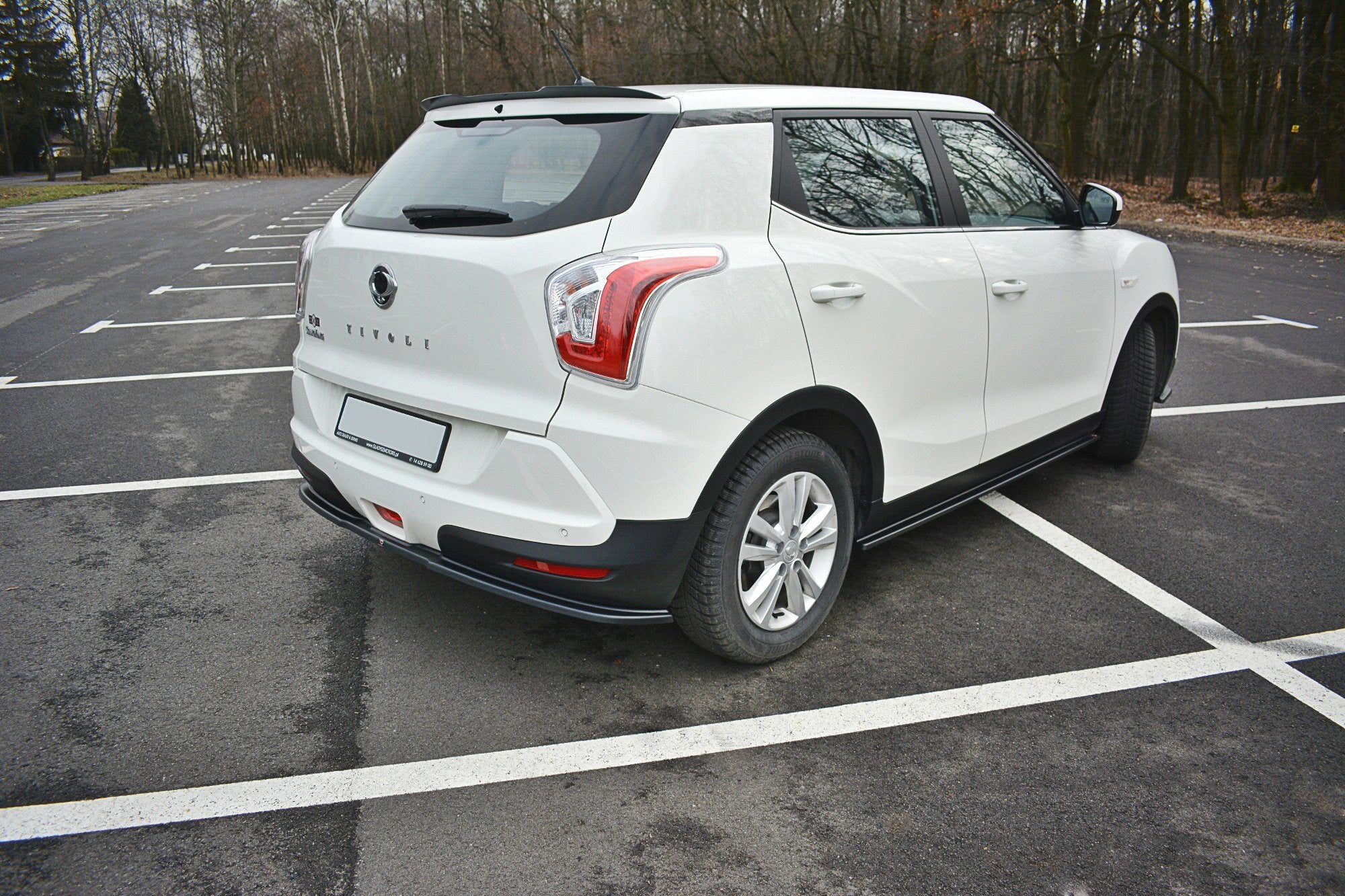 CENTRAL REAR SPLITTER SSANGYONG TIVOLI