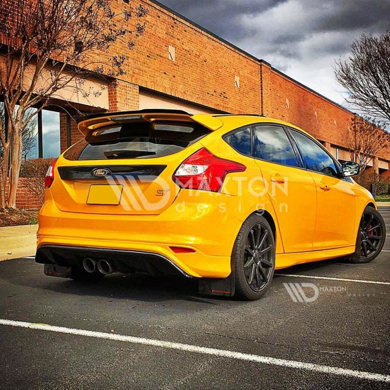 Reflective Lights Ford Focus ST Mk3