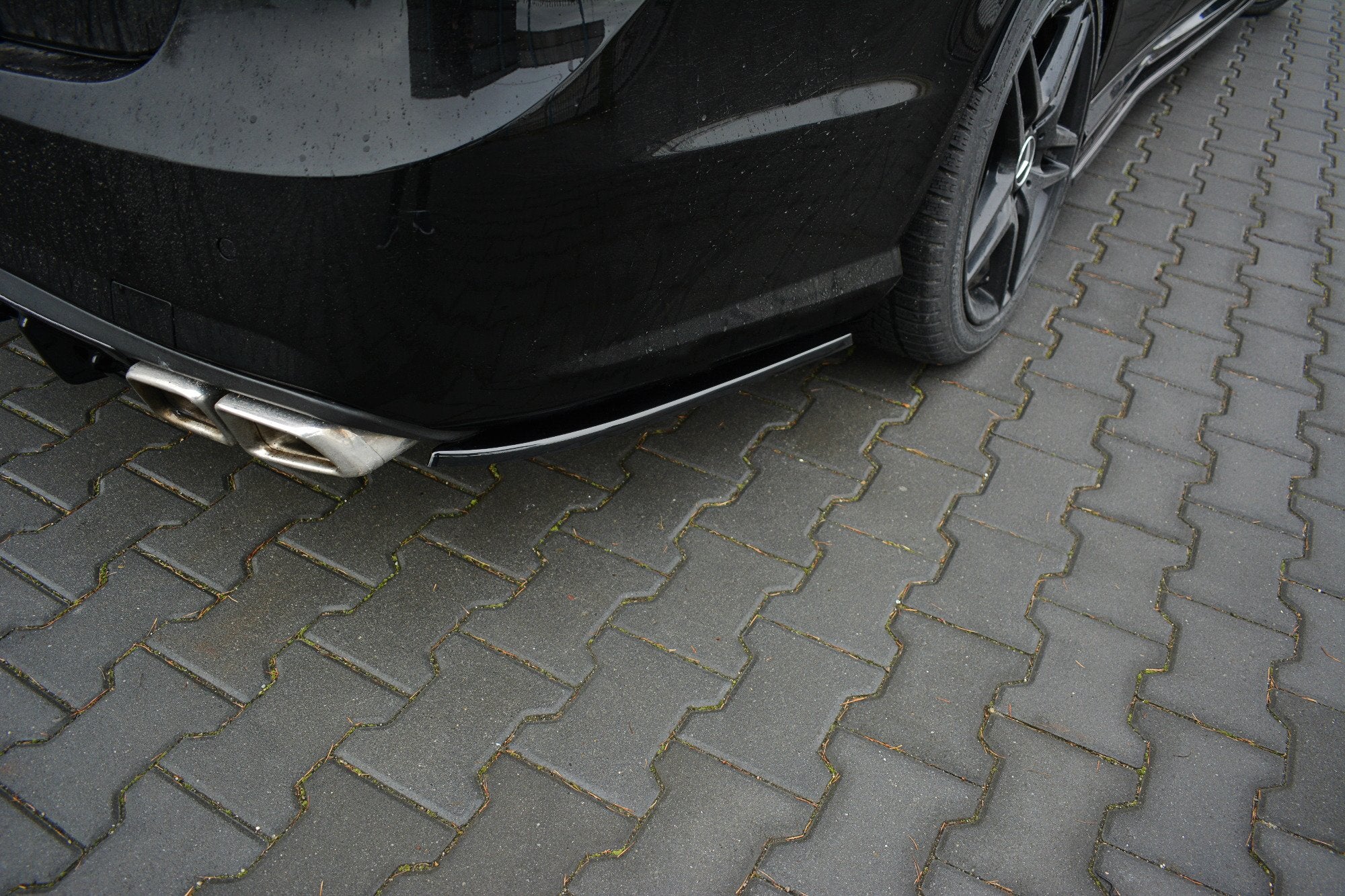 REAR SIDE SPLITTERS MERCEDES-BENZ E63 AMG W212