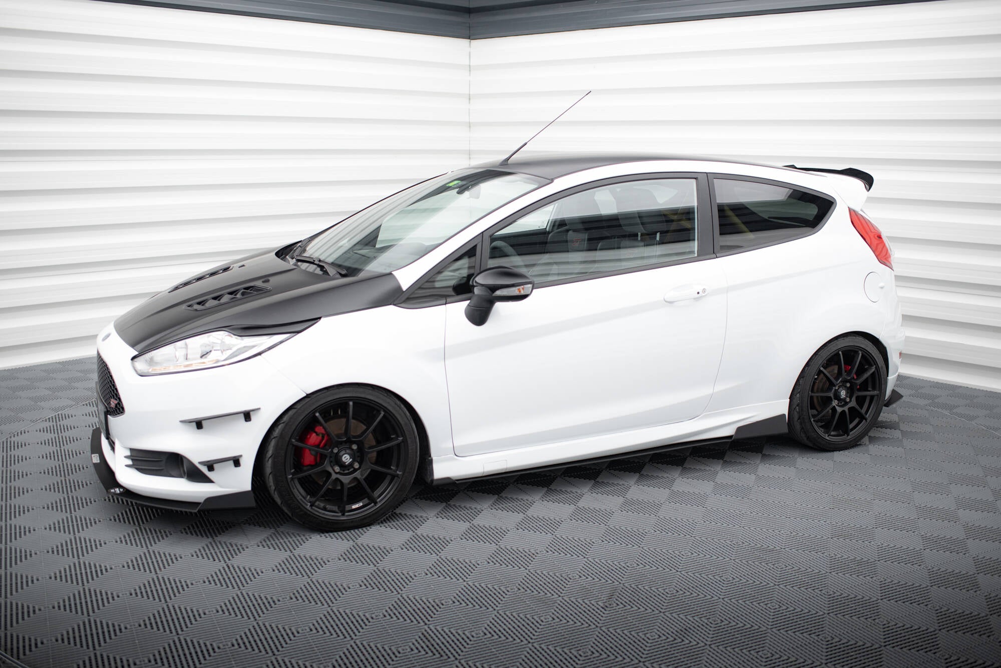 Racing Side Skirts Diffusers Ford Fiesta ST Mk7 FL