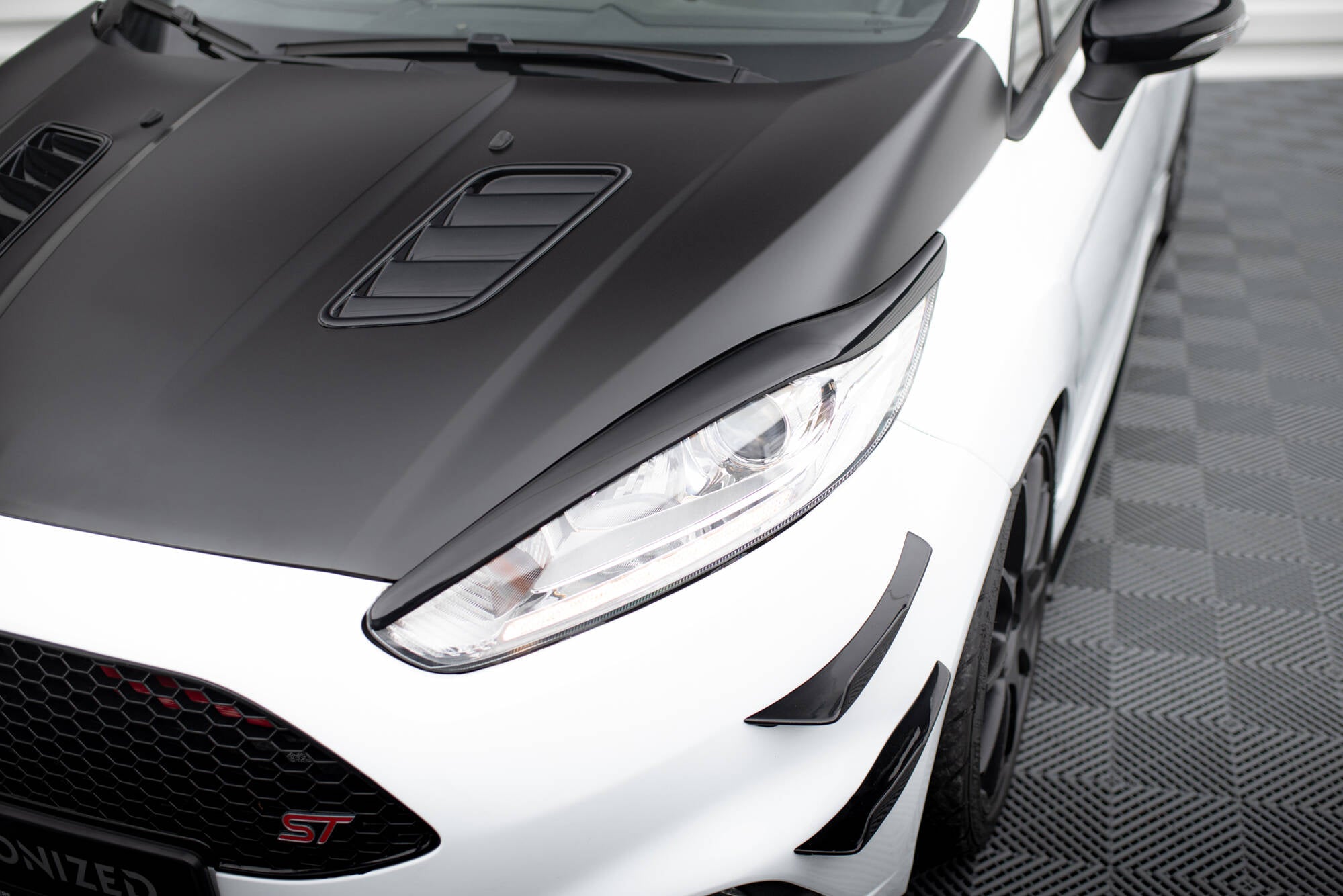 Eyebrows V.1 Ford Fiesta ST / ST-Line / Standard Mk7 FL