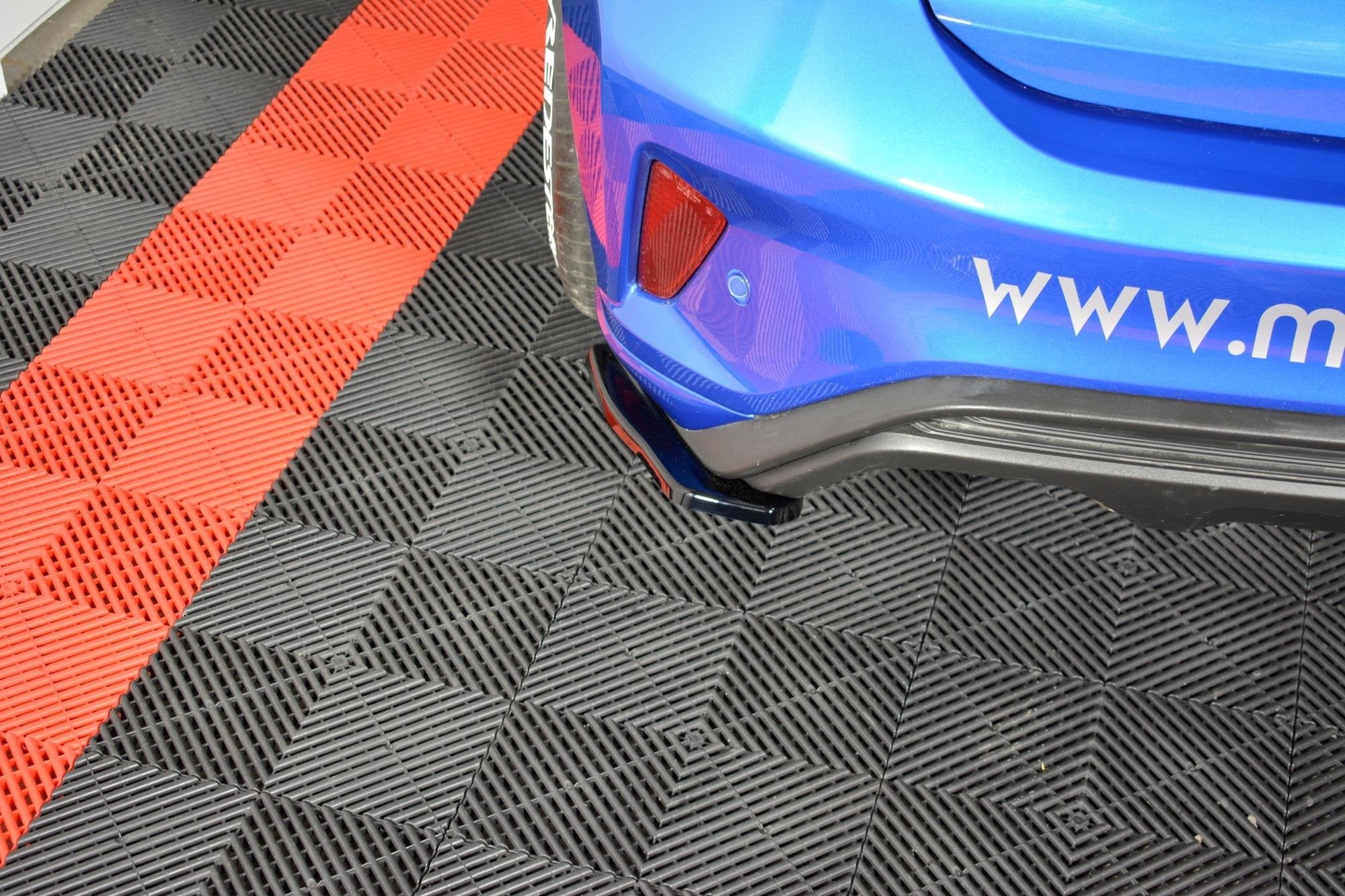 Rear Side Splitters V.1 Ford Focus ST-Line