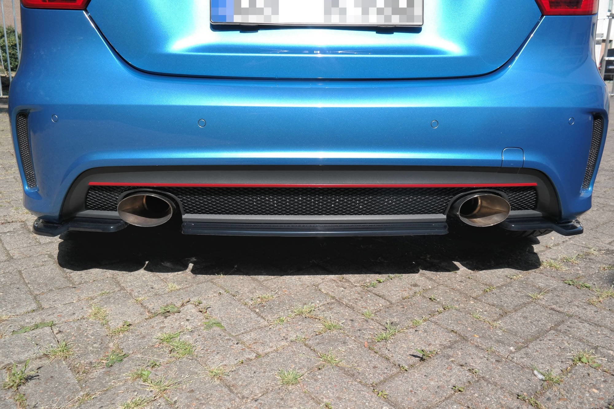 CENTRAL REAR SPLITTER (WITHOUT VERTICAL BARS) MERCEDES-BENZ W176 AMG-LINE PREFACE