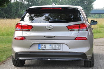 CENTRAL REAR SPLITTER (WITHOUT VERTICAL BARS) HYUNDAI I30 MK3 HATCHBACK - 0