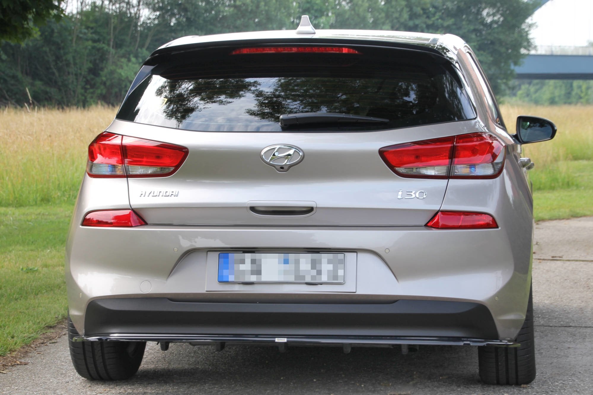 Rear Splitter (WITH VERTICAL BARS) HYUNDAI I30 MK3 HATCHBACK